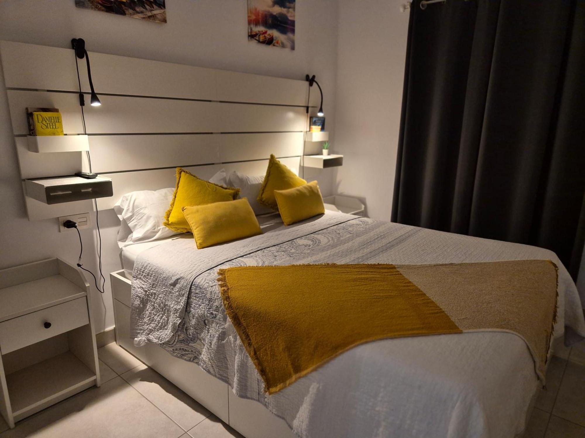 White Suite Deluxe Costa Teguise Εξωτερικό φωτογραφία