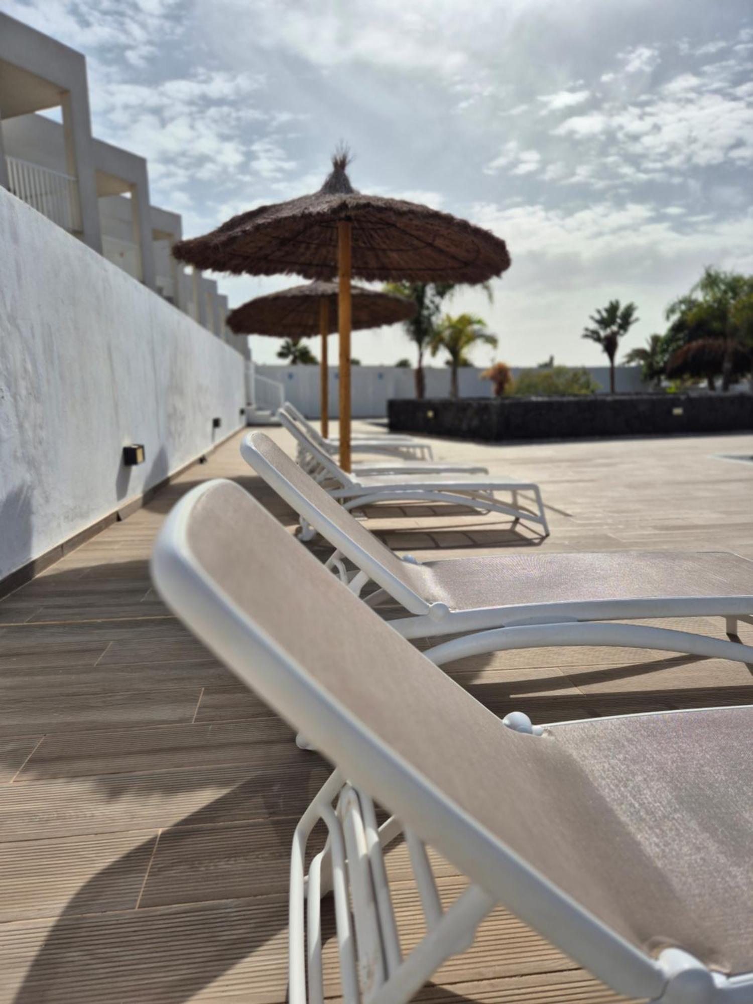 White Suite Deluxe Costa Teguise Εξωτερικό φωτογραφία